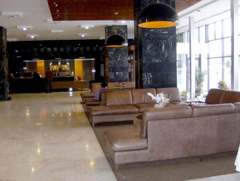 Grand Hotel Ceahlau Piatra Neamt Ngoại thất bức ảnh